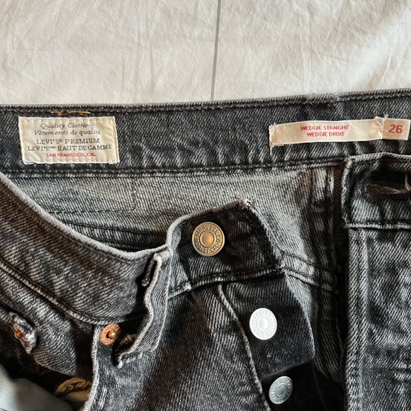 Levi’s Wedgie Jeans size 26 - Picture 2 of 6